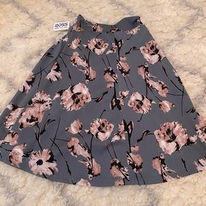 NWT! HAUTE MONDE - Midi Skirt, Floral, Size Small